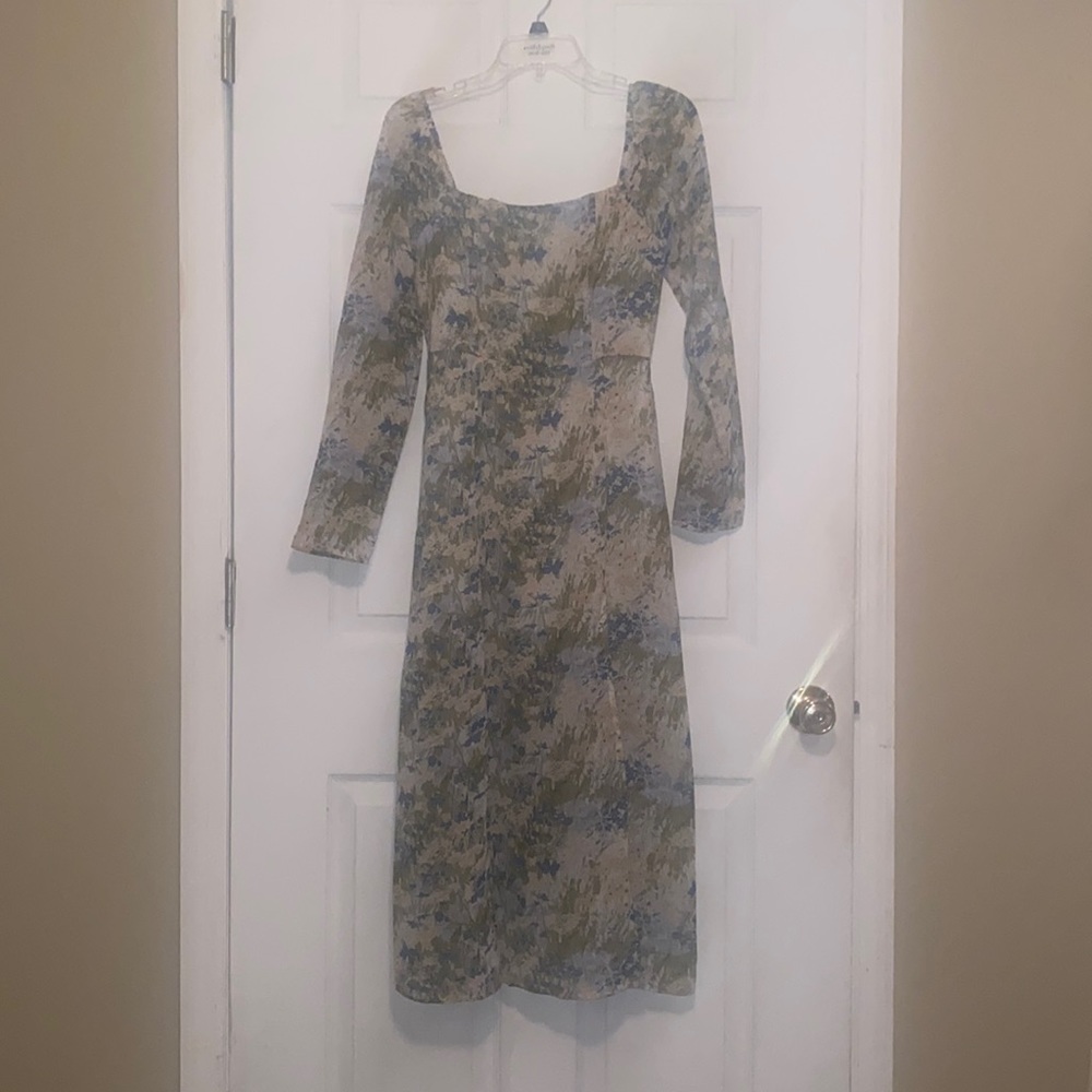 FLORAL LONG SLEEVE DRESS